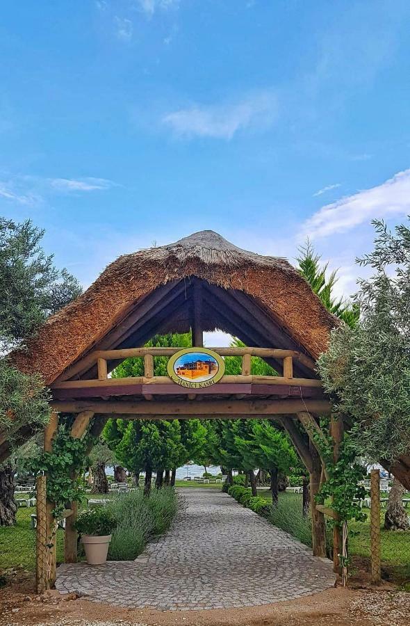 Hotel Manici Kasri Küçükkuyu Exterior foto